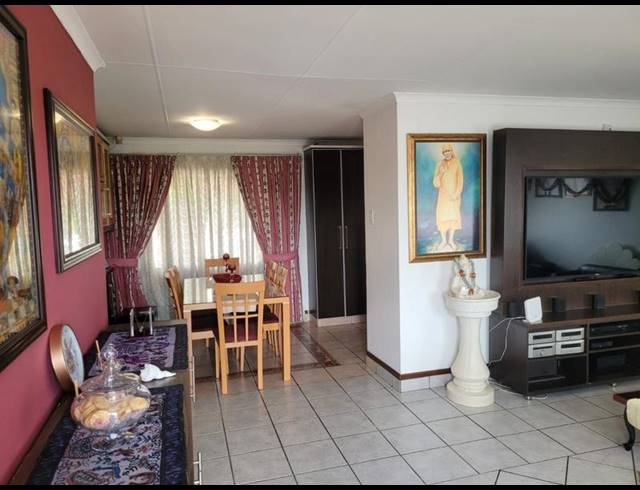 4 BEDROOM PROPERTY TO RENT IN SEA VIEW